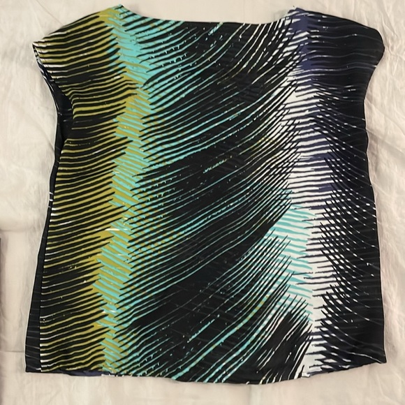 LOFT by Ann Taylor blouse, cute, colourful, comfy - Picture 2 of 4